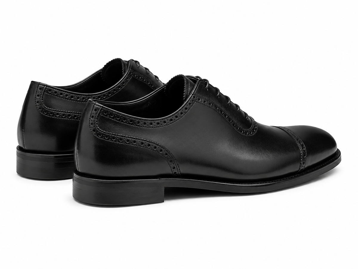 Noir Cap-Toe Oxford Shoes